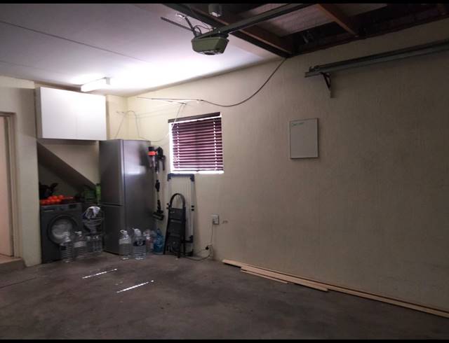 3 BEDROOM TOWNHOUSE FOR SALE IN SUNDOWNER